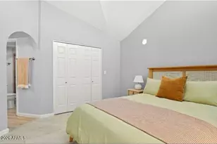 10301 N 70th St, Paradise Valley, AZ 85253 - Photo 18