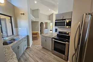 10301 N 70th St, Paradise Valley, AZ 85253 - Photo 8
