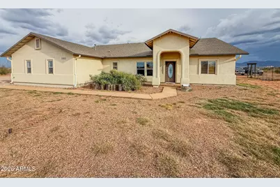 1002 E Lena Way, Huachuca City, AZ 85616 - Photo 4
