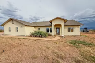 1002 E Lena Way, Huachuca City, AZ 85616 - Photo 4