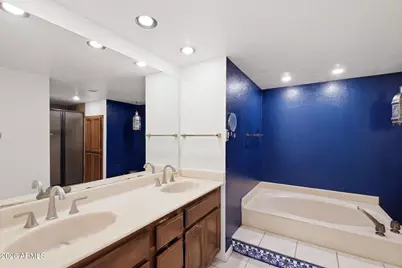 6318 E Paradise Lane, Scottsdale, AZ 85254 - Photo 20