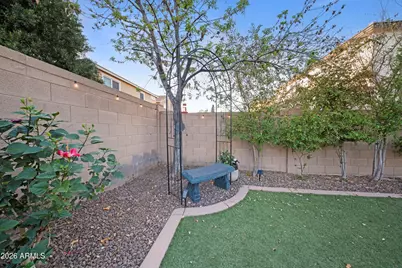 17239 W Ironwood Street, Surprise, AZ 85388 - Photo 18