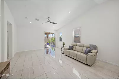 3414 W T Ryan Lane, Phoenix, AZ 85041 - Photo 8