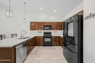 3414 W T Ryan Ln, Phoenix, AZ 85041 - Photo 12