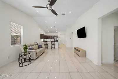 3414 W T Ryan Lane, Phoenix, AZ 85041 - Photo 10