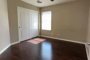 4388 E Selena Dr, Phoenix, AZ 85050 - Photo 10