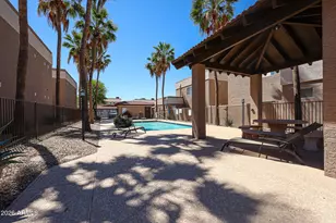3221 N 37th St, Phoenix, AZ 85018 - Photo 10
