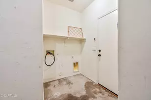 8917 N 4th St, Phoenix, AZ 85020 - Photo 4