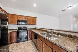 8917 N 4th St, Phoenix, AZ 85020 - Photo 4