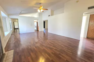 1056 W Sunward Dr, Gilbert, AZ 85233 - Photo 2