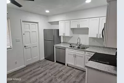 6033 N 23rd Avenue #1a, Phoenix, AZ 85015 - Photo 4