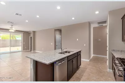 37995 W San Ildefanso Avenue, Maricopa, AZ 85138 - Photo 12