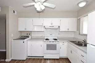 10913 W Canterbury Dr, Sun City, AZ 85351 - Photo 10
