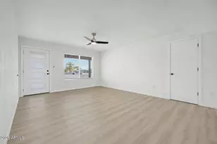 1621 N 53rd Dr, Phoenix, AZ 85035 - Photo 6
