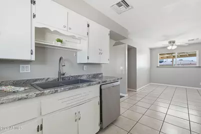 1621 W Dale Circle, Mesa, AZ 85201 - Photo 18