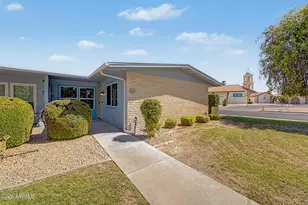 10635 W Highwood Ln, Sun City, AZ 85373 - Photo 2