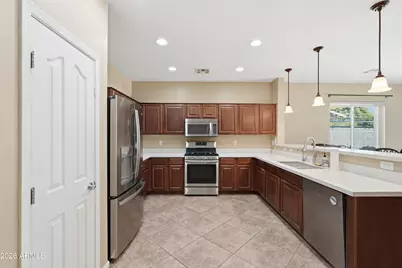 4869 S Stonecreek Boulevard, Gilbert, AZ 85298 - Photo 2