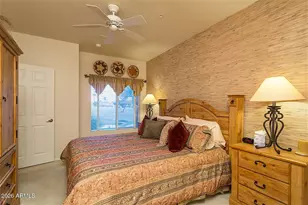 7401 W Arrowhead Clubhouse Dr, Glendale, AZ 85308 - Photo 8