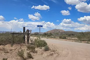 111 E Gila Dr, Douglas, AZ 85607 - Photo 2