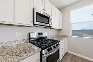 12270 W Desert Sun Ln, Peoria, AZ 85383 - Photo 8