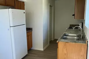 532 S Mesa Dr, Mesa, AZ 85210 - Photo 2