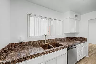 1988 E Oxford Drive, Tempe, AZ 85283 - Photo 10