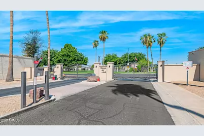 3031 W Hearn Road, Phoenix, AZ 85053 - Photo 26