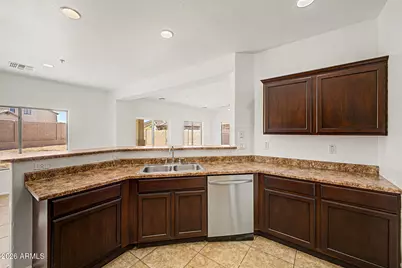 910 E Harrison Drive, Avondale, AZ 85323 - Photo 10