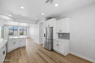 25548 N 104th Dr, Peoria, AZ 85383 - Photo 8