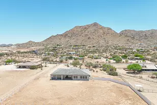 5762 W Sun Dance Dr, Queen Creek, AZ 85144 - Photo 2