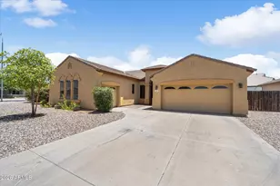 2619 E Hazeltine Way, Chandler, AZ 85249 - Photo 1