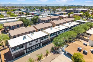 3010 N 37th St St, Phoenix, AZ 85018 - Photo 1