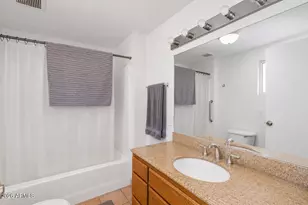 2348 N 28th Pl, Phoenix, AZ 85008 - Photo 16