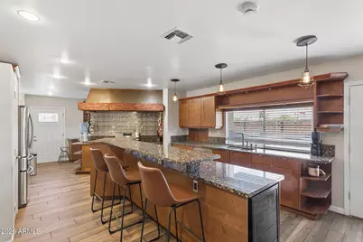 2348 N 28th Place, Phoenix, AZ 85008 - Photo 1