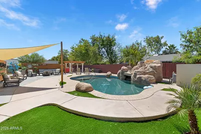 2348 N 28th Place, Phoenix, AZ 85008 - Photo 2
