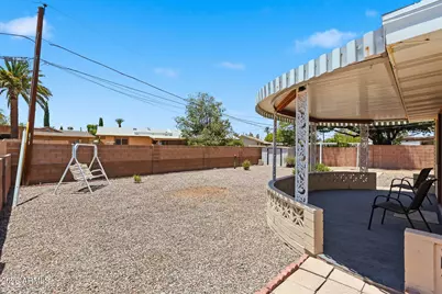12244 N Saint Andrew Drive E, Sun City, AZ 85351 - Photo 32