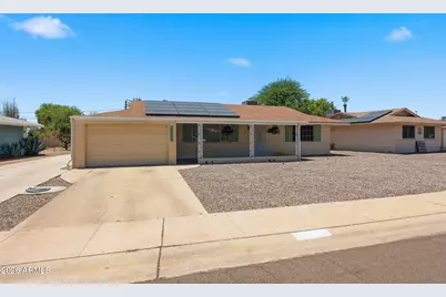 12244 N Saint Andrew Drive E, Sun City, AZ 85351 - Photo 8