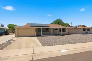 12244 N Saint Andrew Dr E, Sun City, AZ 85351 - Photo 8