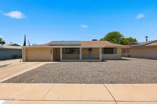12244 N Saint Andrew Dr E, Sun City, AZ 85351 - Photo 10