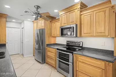 10223 W Desert Hills Drive, Sun City, AZ 85351 - Photo 8