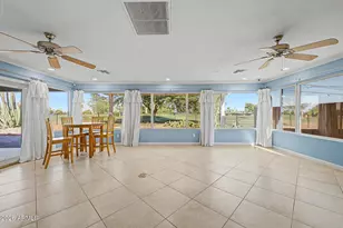 10223 W Desert Hills Dr, Sun City, AZ 85351 - Photo 12