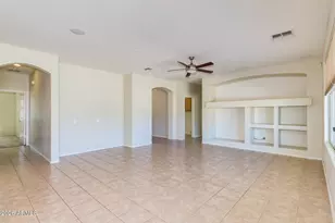 1814 E Fawn Dr, Phoenix, AZ 85042 - Photo 8