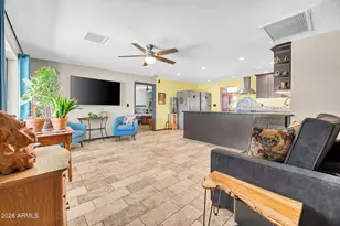 2621 E South Mountain Ave, Phoenix, AZ 85042 - Photo 10