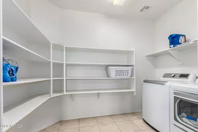 2926 W Kowalsky Lane, Phoenix, AZ 85041 - Photo 18