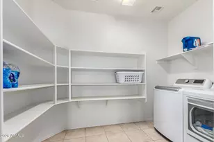 2926 W Kowalsky Ln, Phoenix, AZ 85041 - Photo 18