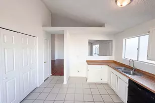 8839 W Carol Ave, Peoria, AZ 85345 - Photo 6