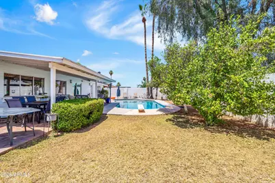 752 W Posada Avenue, Mesa, AZ 85210 - Photo 22