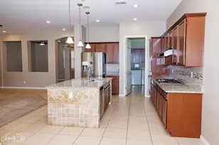 381 E Bellerive Pl, Chandler, AZ 85249 - Photo 4