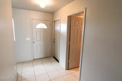 13211 S Kin Circle #Unit A, Arizona City, AZ 85123 - Photo 2