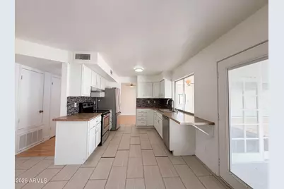 4260 E Vineyard Road, Phoenix, AZ 85042 - Photo 2